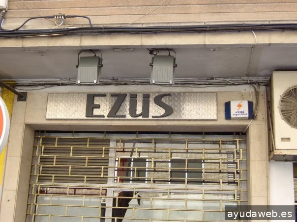 Rótulos Granada Rotulación en vinilo y Luminosos Kuyata Letras corporeas