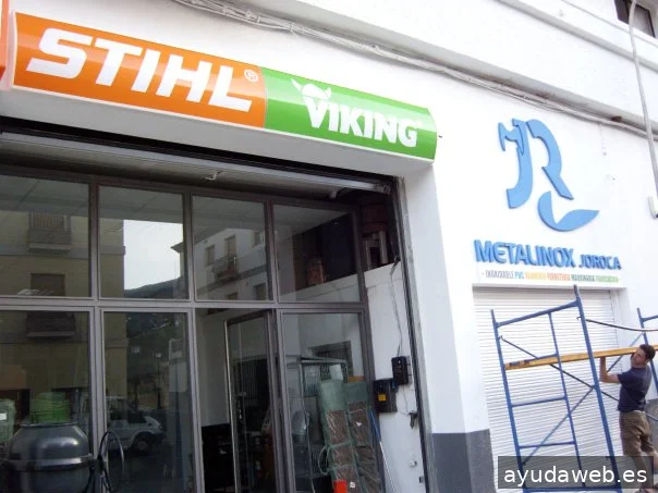 Rótulos Granada Rotulación en vinilo y Luminosos Kuyata Letras corporeas