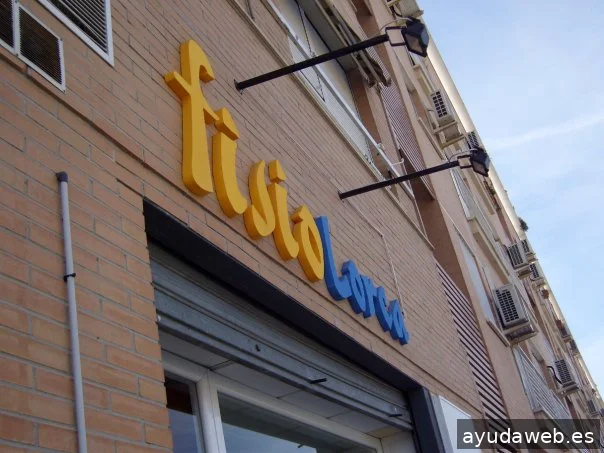 Rótulos Granada Rotulación en vinilo y Luminosos Kuyata Letras corporeas