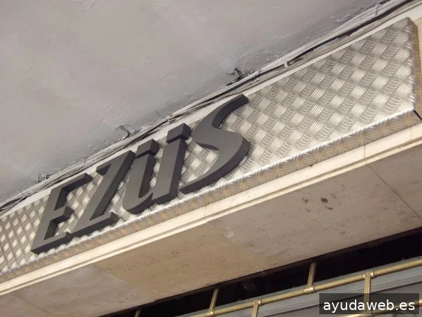 Rótulos Granada Rotulación en vinilo y Luminosos Kuyata Letras corporeas