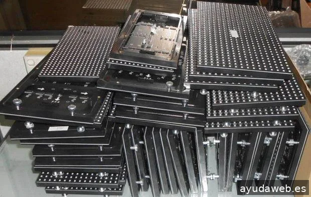 Rótulos Granada Rotulación en vinilo y Luminosos Kuyata Letras corporeas