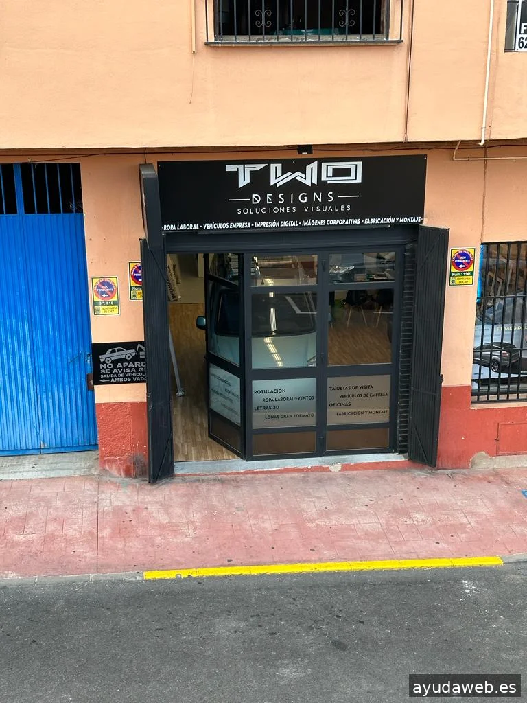 Two Designs | Rotulación y diseño gráfico