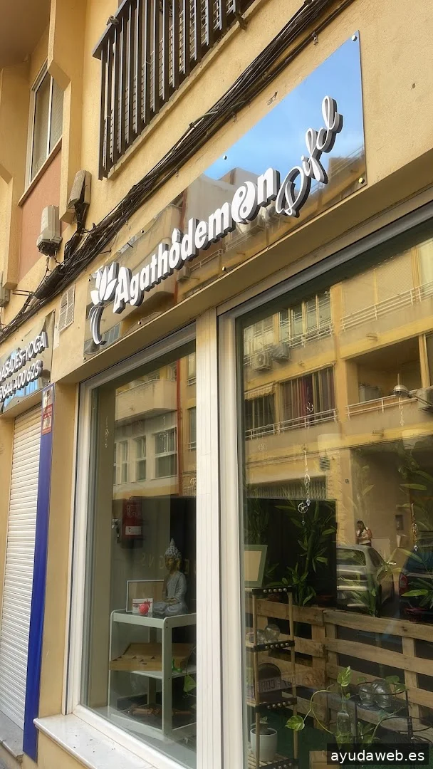 Two Designs | Rotulación y diseño gráfico