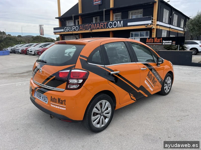 Two Designs | Rotulación y diseño gráfico