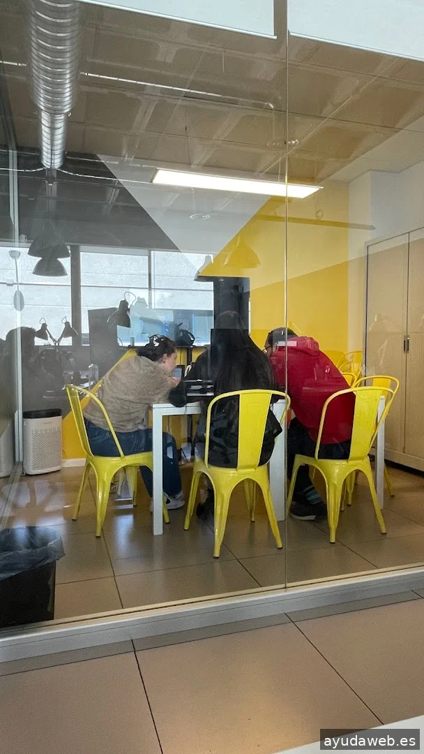 Hub de Comunicación - Agencia de Marketing Digital