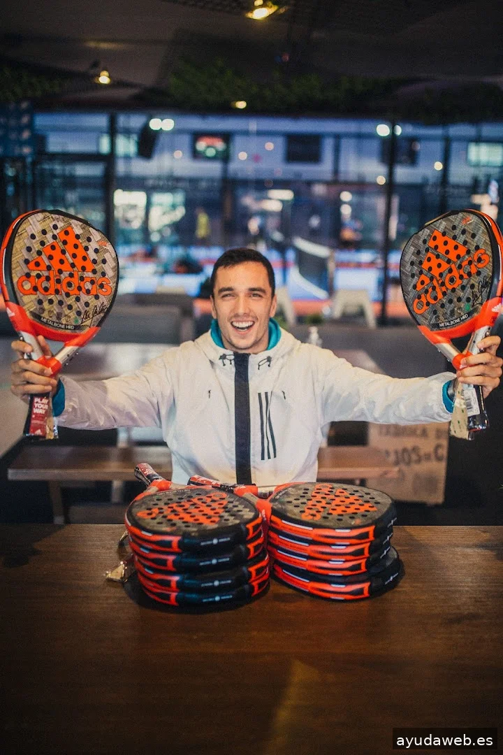 Hello Monday | Agencia de Influencers