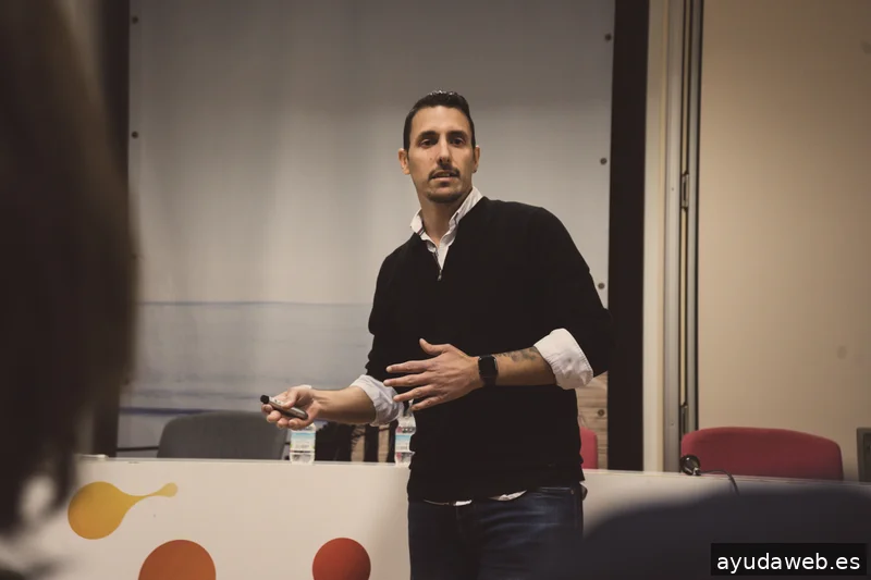 Agencia diseño web Huelva | Jonathan Vélez