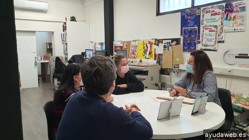 Gráficas La Paz Madrid ofrece servicios de imprenta, diseño gráfico y publicidad digital.