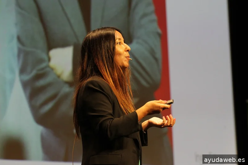 Inge Sáez | Marketing Honesto 2021 S.L.