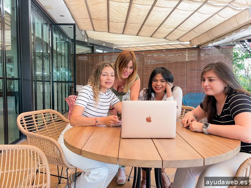 Los Martes No Hay Luna - Agencia de Diseño y Marketing online