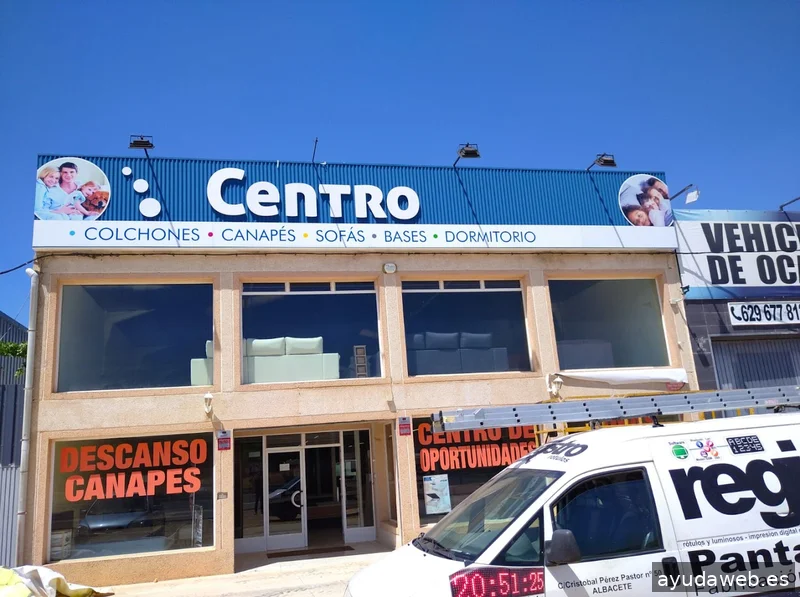 Registro Rótulos y Luminosos, S.L.
