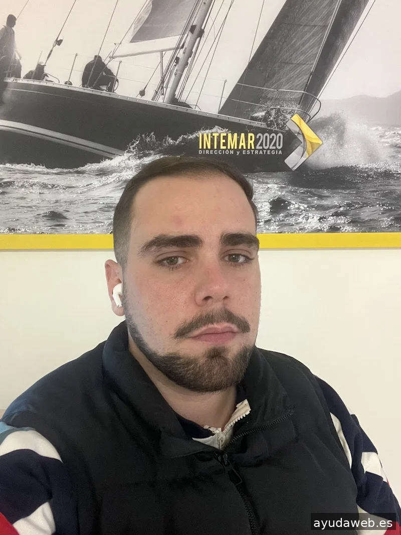 Daniel Solano - Social Media Manager